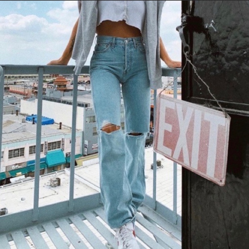Revolve Re/Done 90s High Rise Loose Jeans in Breezy Indigo with Rips Size 30 - Picture 12 of 12